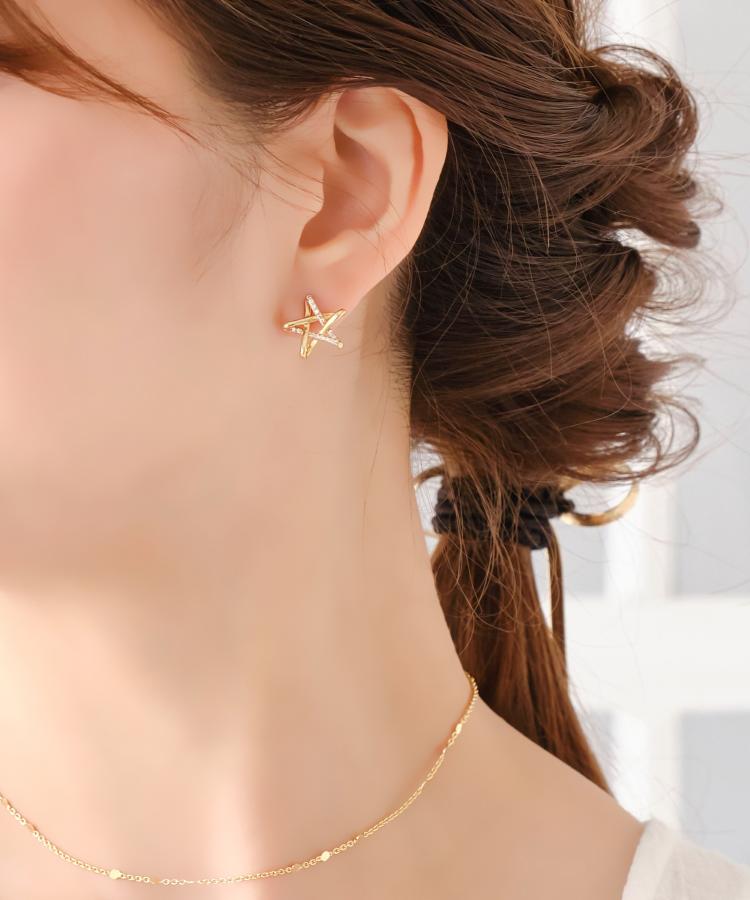 レタリングスタービジューピアス ピアス Phoebe フィービィー ジュエリーブランドjupiter Phoebe公式通販 Jewel Addict Online Store