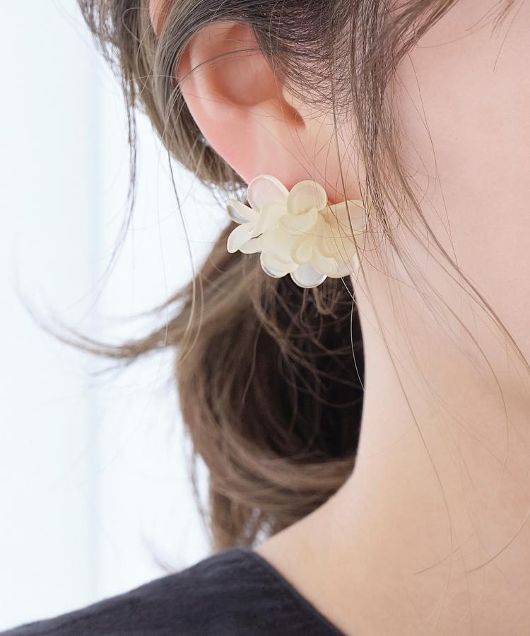 マーガレットフラワーカラーピアス アイボリー ピアス Phoebe フィービィー ジュエリーブランドjupiter Phoebe公式通販 Jewel Addict Online Store マーガレットフラワーカラーピアス アイボリー ピアス Phoebe フィービィー ジュエリーブランドjupiter Phoebe公式通販 Jewel Addict Online Store