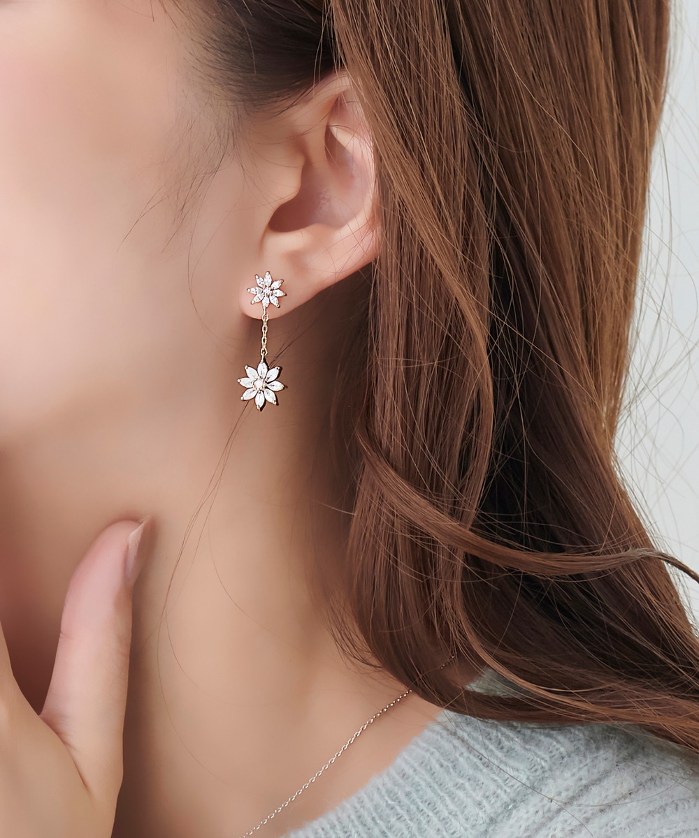 エレガントフラワーピアス ピアス Phoebe フィービィー ジュエリーブランドjupiter Phoebe公式通販 Jewel Addict Online Store エレガントフラワーピアス ピアス Phoebe フィービィー ジュエリーブランドjupiter Phoebe公式通販 Jewel Addict Online Store